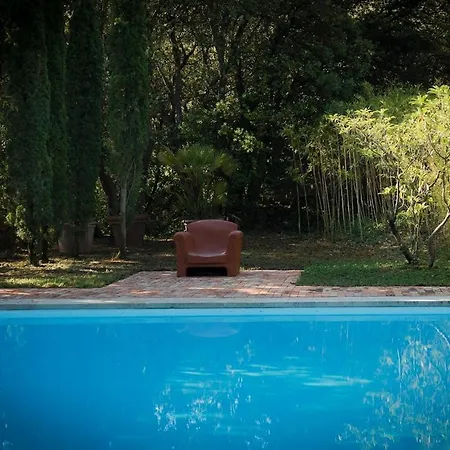 Mas Exceptionnel A Lagnes, Provence Villa *